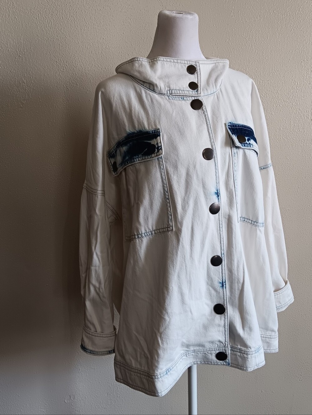 Cabi White, Blue, Button Front Utility Jacket Womens Size Small 100% Cotton - Picture 2 of 8